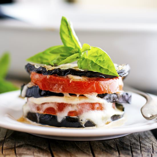 Summer Eggplant Parmesan Stacks