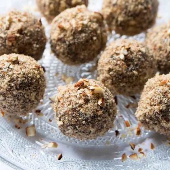 No-Bake Peanut Butter Energy Bites