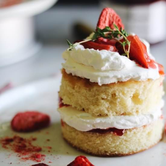 Lemon and Roasted Strawberry Cakes