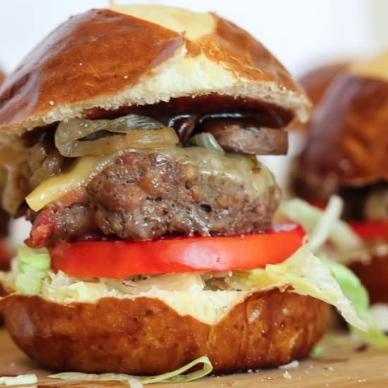 Barbecue Bacon Cheeseburger Sliders