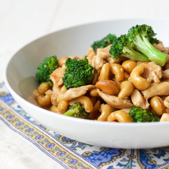 One Pan Broccoli Cashew Chicken