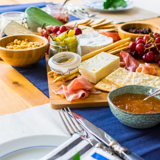 How to Build the Perfect Cheese Plate