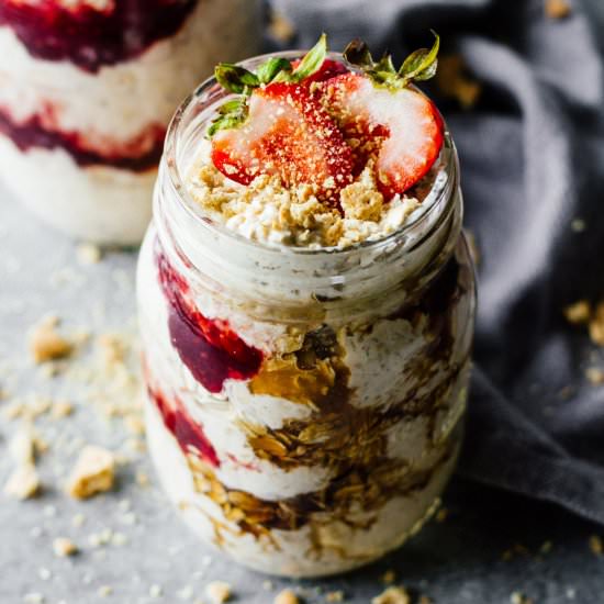 Strawberry Cheesecake Overnight Oat