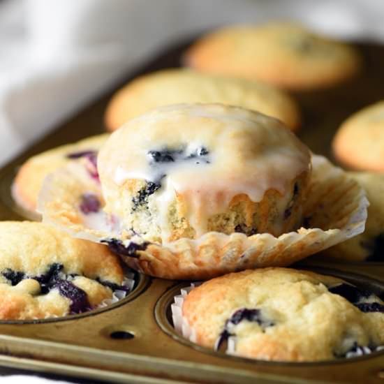 Easy One Bowl Blueberry Muffins