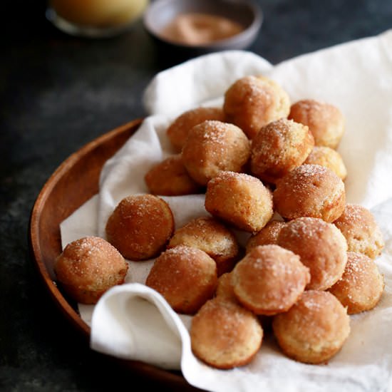 Mini Applesauce Muffins