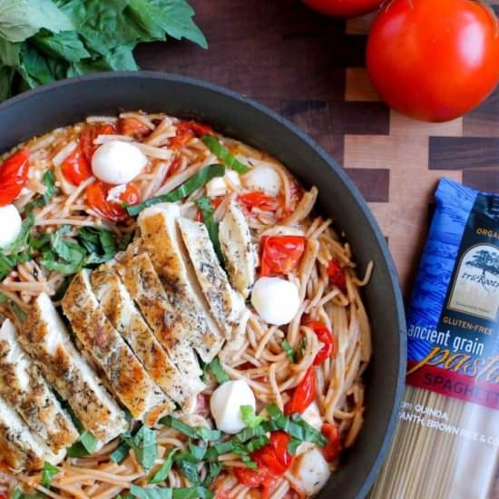 5-Ingredient Chicken Mozzarella Pasta