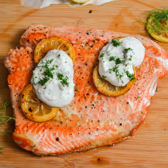 Seared Salmon with Lemon-Dill Sauce