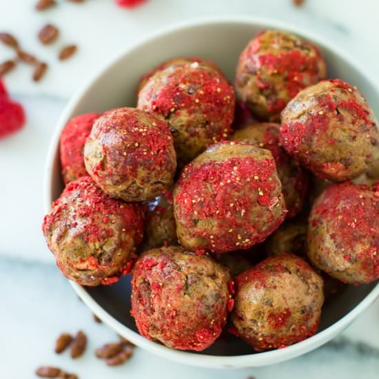 No Bake Raspberry Cookie Bites