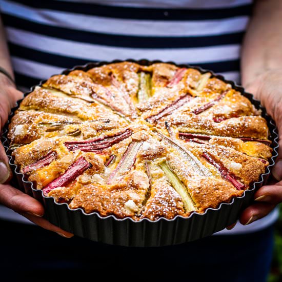 Rhubarb and Custard Cake