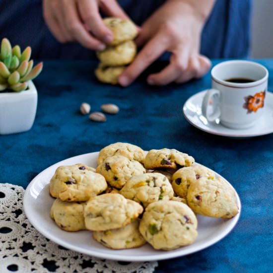 White Chocolate Pistachio Cookies