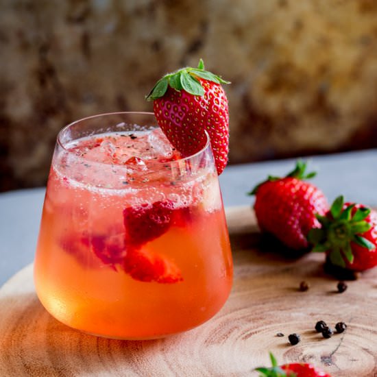 Strawberry & Black Pepper Gin & Tonic