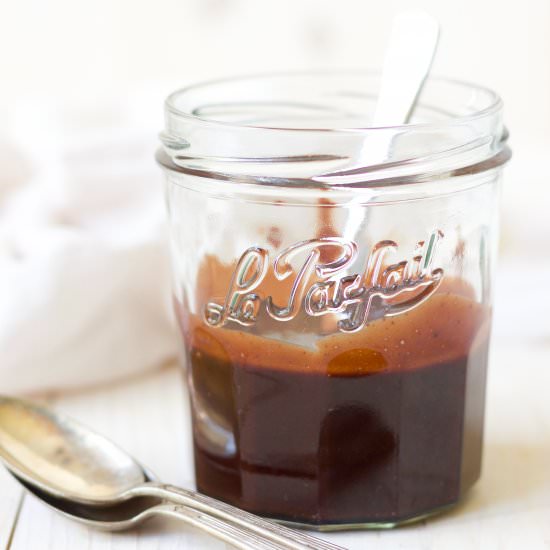 Real Food Chocolate Fudge Sauce