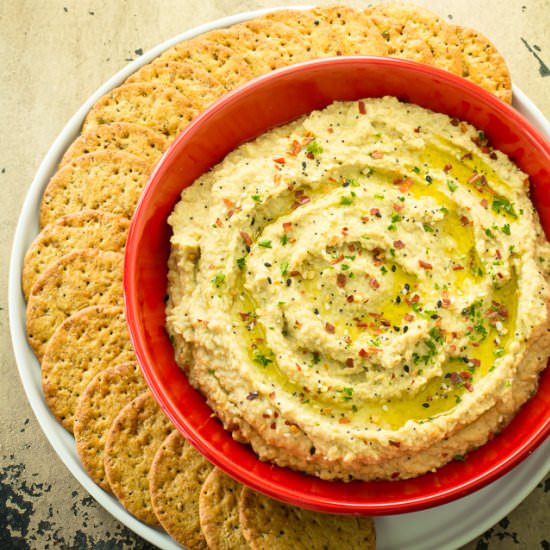 Super Flavorful Ranch Hummus