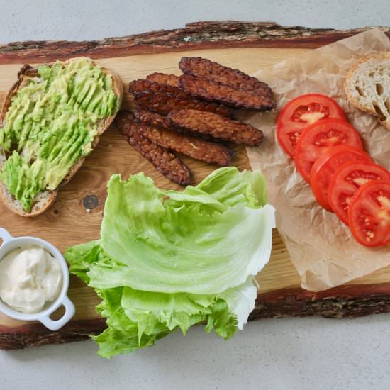 Tempeh Bacon BLT Sandwiches
