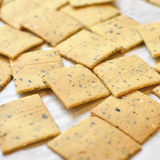 Everything Bagel Almond Crackers