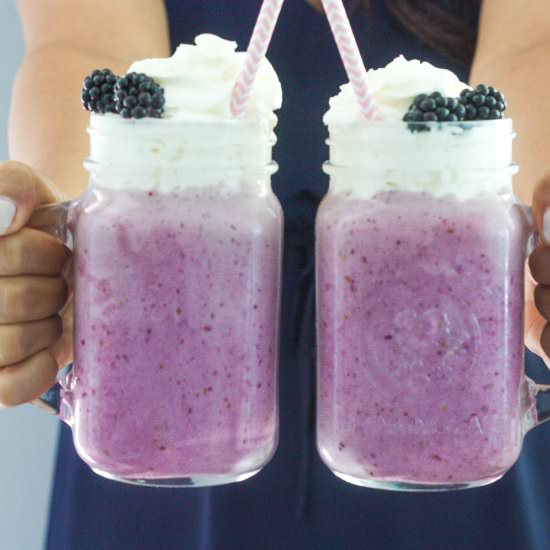 5-Minute Blackberry Milkshake