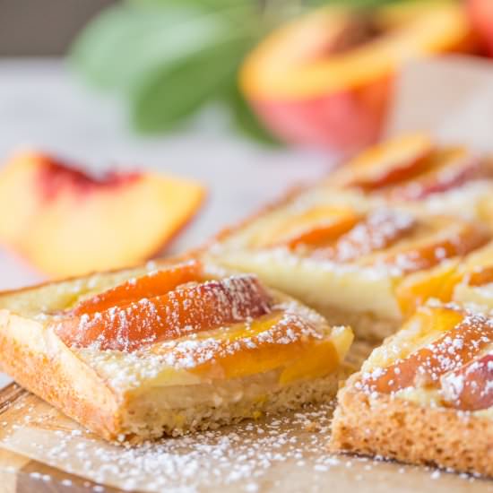 Peaches and Cream Shortbread Bars