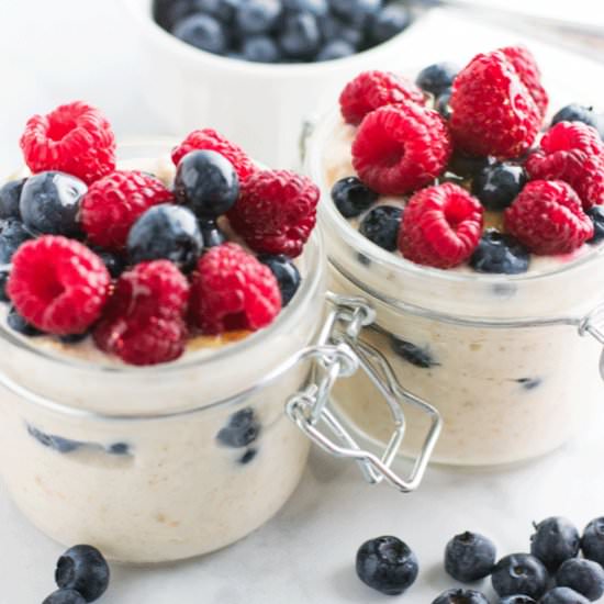 Berry Burst Overnight Oats