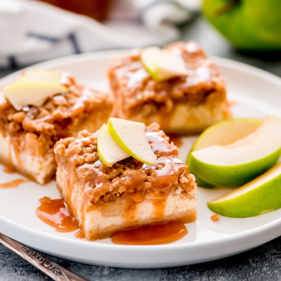 Caramel Apple Cheesecake Bars