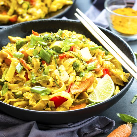 Golden Thai Curry Noodles