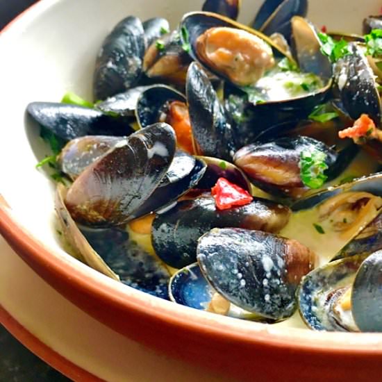 How to Clean & Prepare Mussels