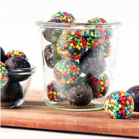 Healthy Brownie Balls