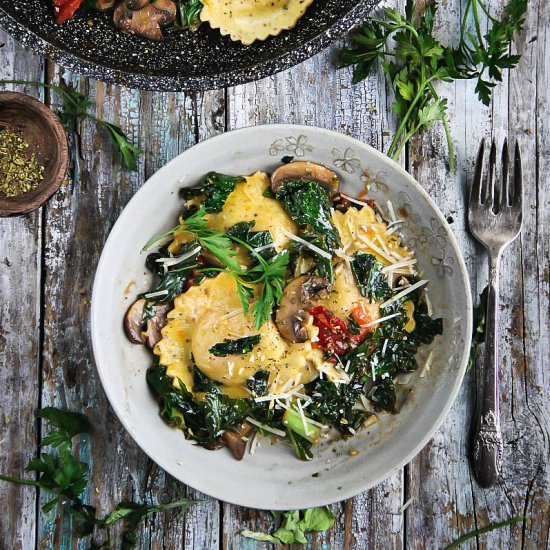 Sautéed Kale and Mushrooms w Ravioli