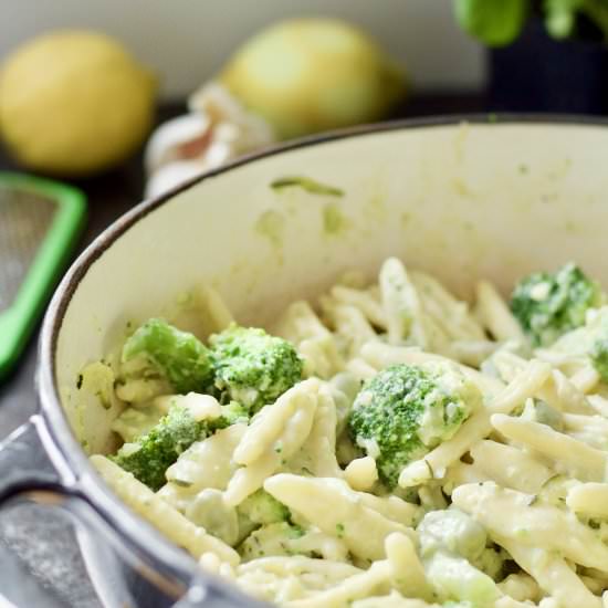 Creamy Broad Beans & Broccoli Pasta