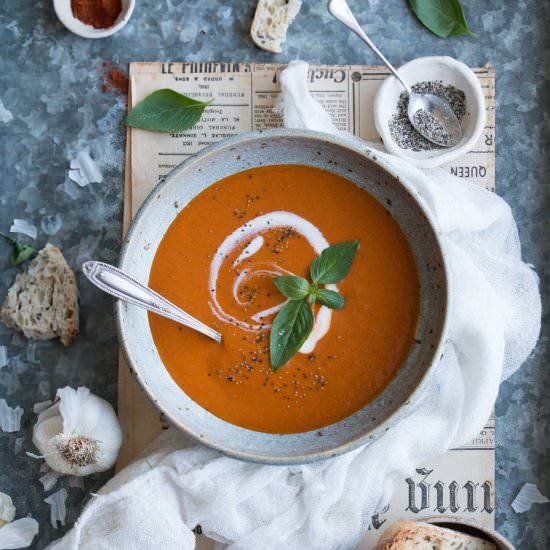 Roasted red pepper and tomato soup