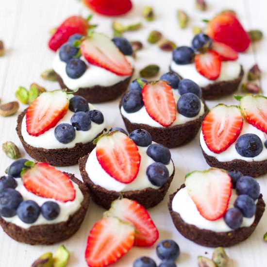 Mini Berry Yogurt Breakfast Tarts