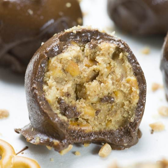 Chocolate Peanut Butter Pretzel