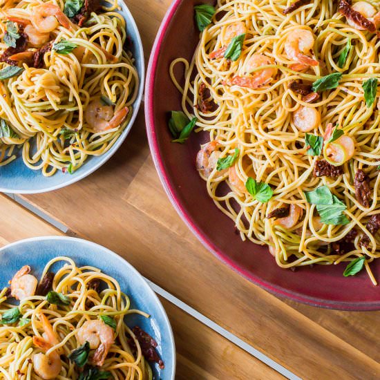 Garlic Shrimp Pasta
