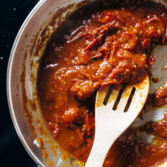 Garlic Butter Tomato Sauce