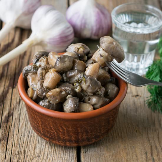 Quick Pickled Mushrooms