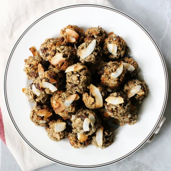 Healthy Coconut-Raisin Cookies