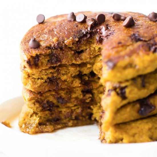 Fluffy Flourless Pumpkin Pancakes