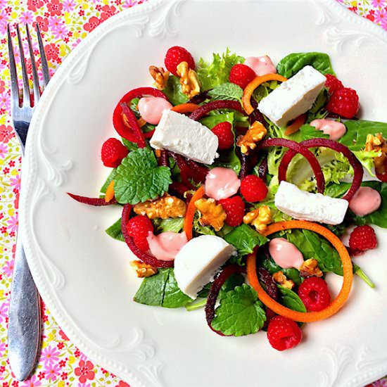 Raspberry Dressing Salad