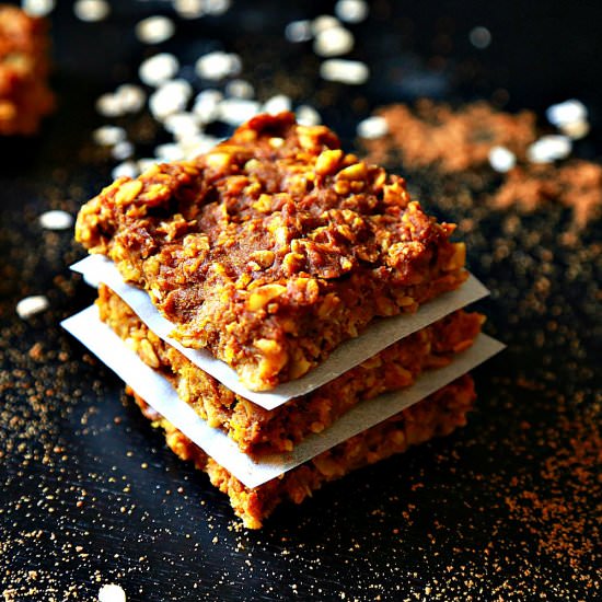 Easy Pumpkin Spice Oatmeal Bars