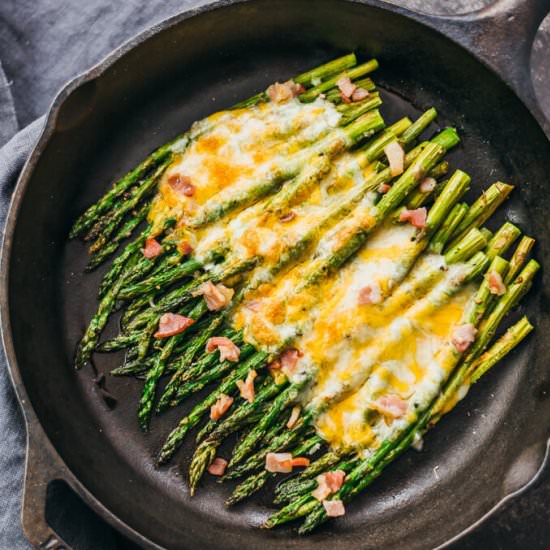 Cheesy Baked Asparagus with Bacon