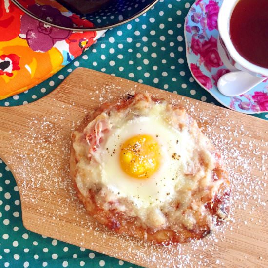 Monte Cristo Breakfast Pizza