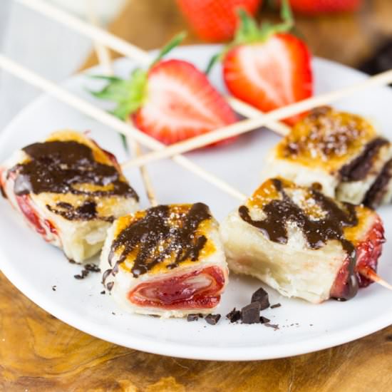 Strawberry Puff Pastry Pops