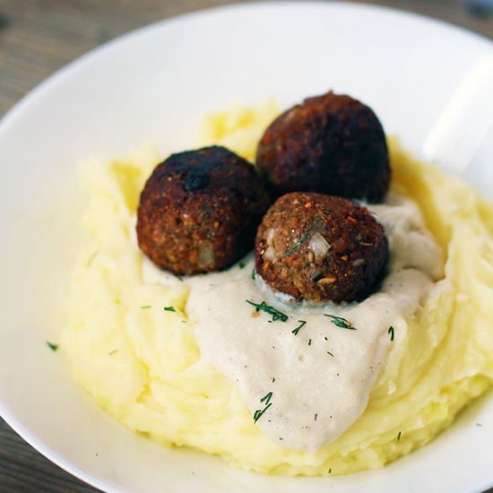 Vegan Meatballs in White Sauce