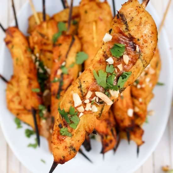Chicken Satay with Spicy Peanut Sauce