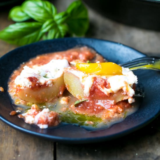 Potatoes with Tomato Sauce, Feta, and Eggs