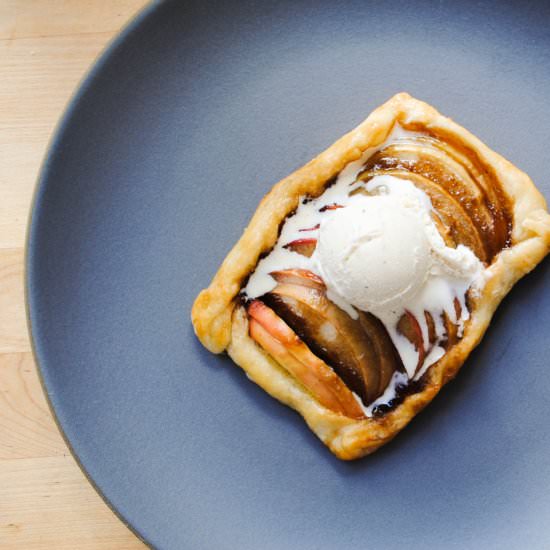 Mini Bourbon Apple Galettes