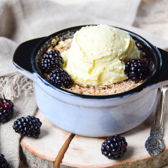 Blackberry Apple Crumble