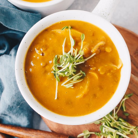 Curried Pumpkin + Lentil Soup