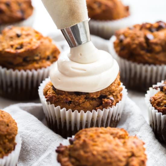 paleo pumpkin chocolate chip muffin