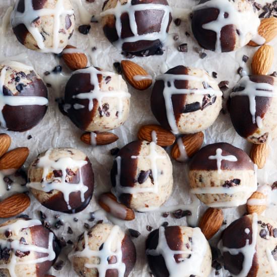 Almond Milk Pulp Energy Balls