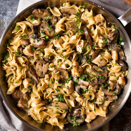 One Pot Chicken Stroganoff